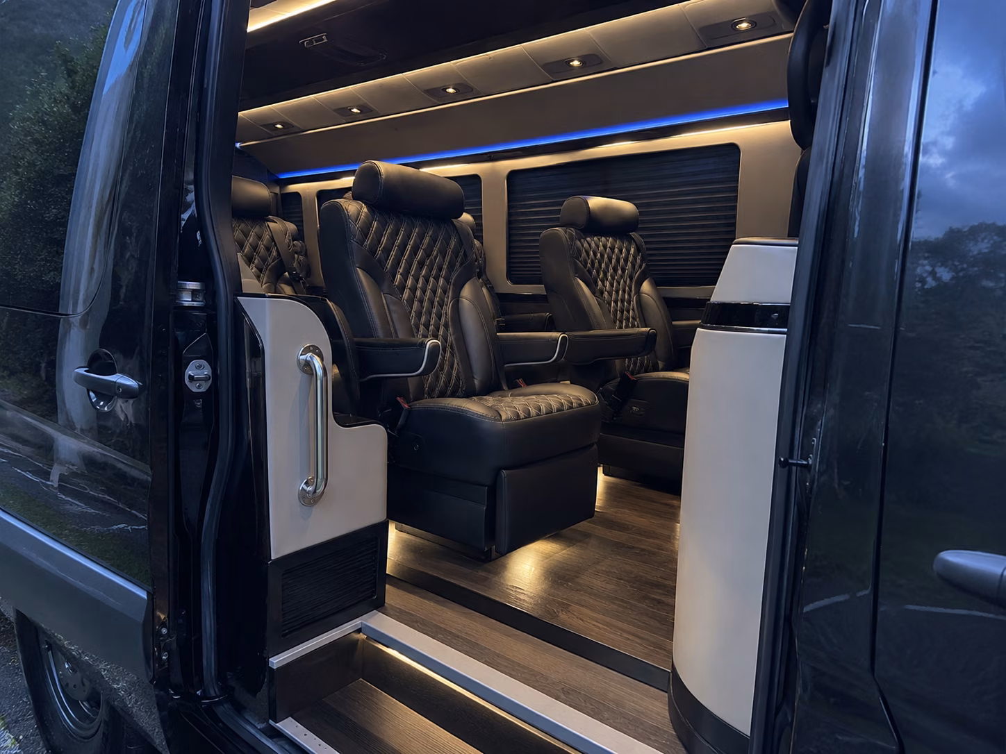 find the perfect transportation for your next private event 2