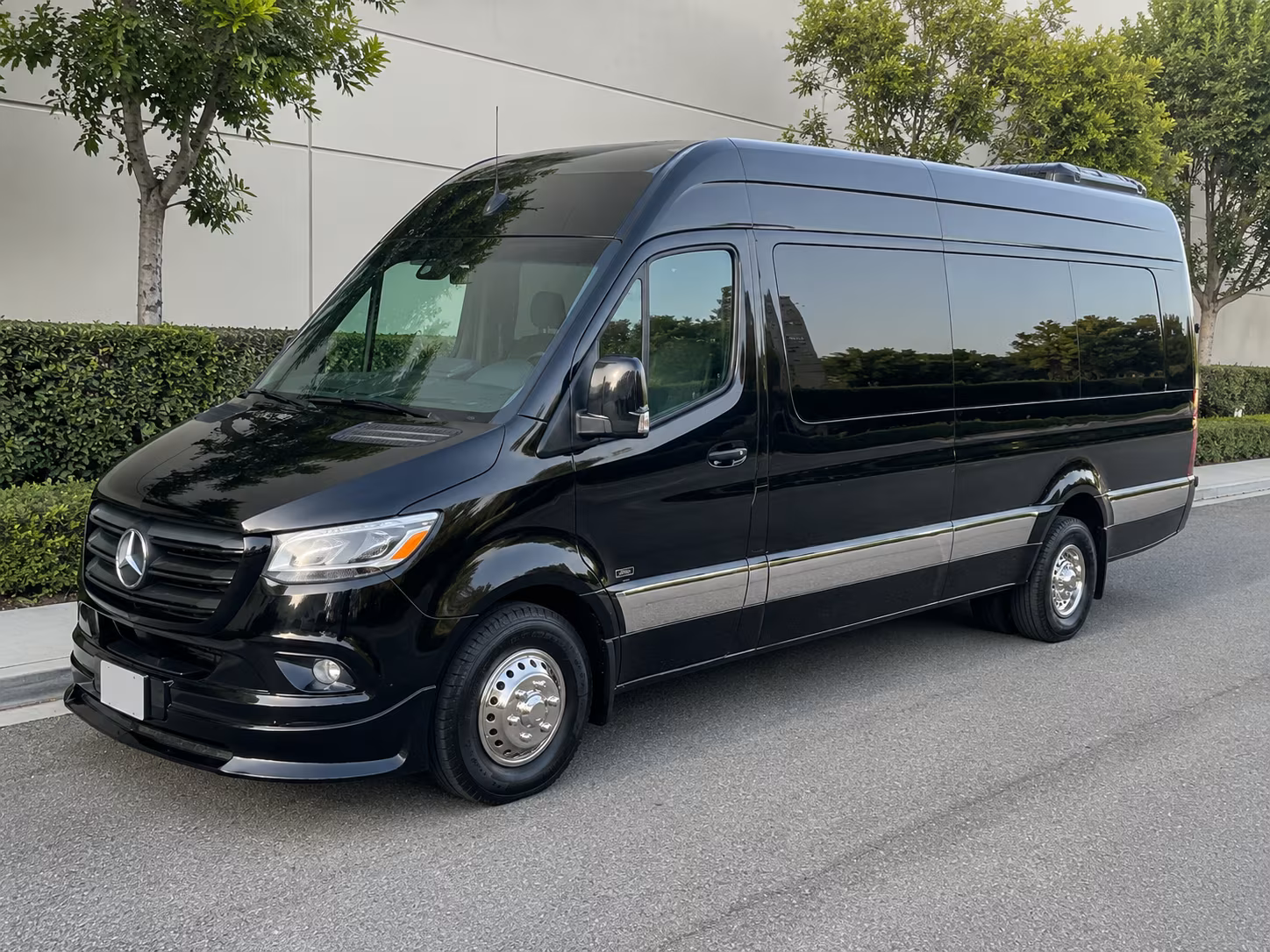 find the perfect transportation for your next prom 3