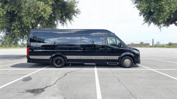 sprinter limousine sioux falls